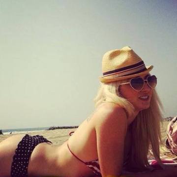 diozah, 38, Orange, United States