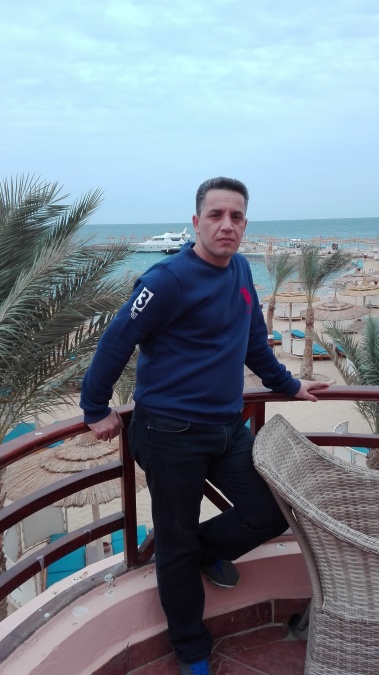 hosny, 50, Cairo, Egypt