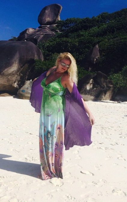 Aksana, 46, Reykjavik, Iceland