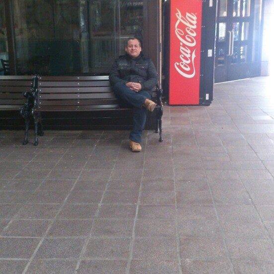 leonardo lucas, 58, Toronto, Canada