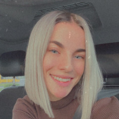 Simona Mikstaite, 25, Hafnarfjordur, Iceland