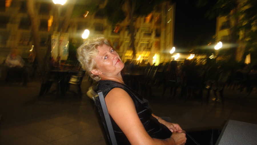 лариса, 64, Yekaterinburg, Russian Federation