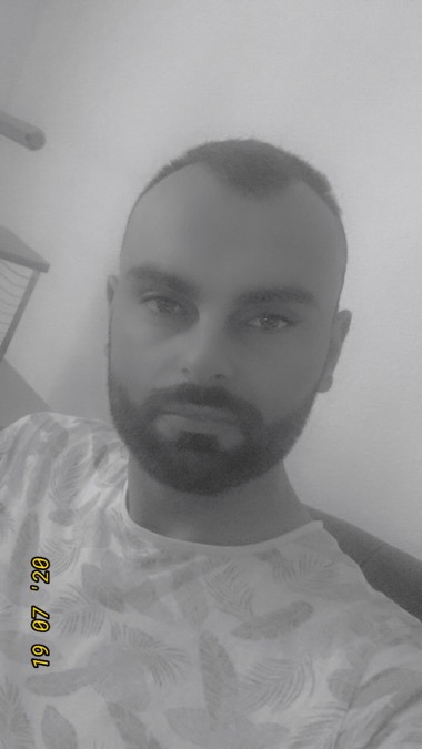 Ado, 35, Tuzla, Bosnia and Herzegovina