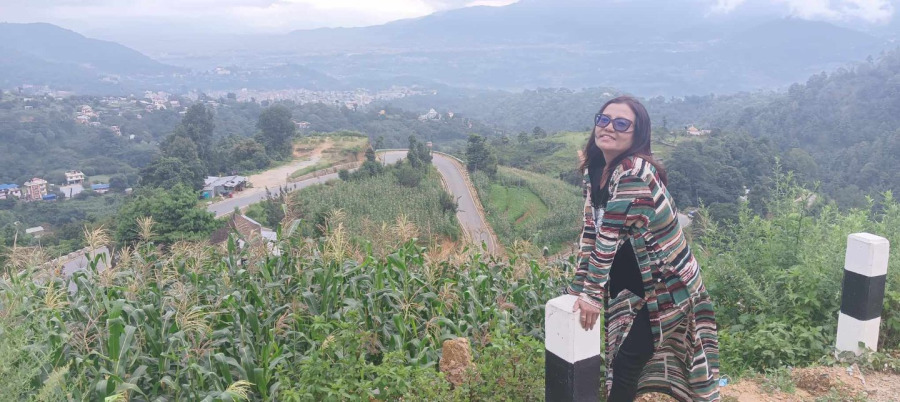tona, 46, Kathmandu, Nepal