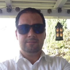 Roberto, 42, Oxnard, United States