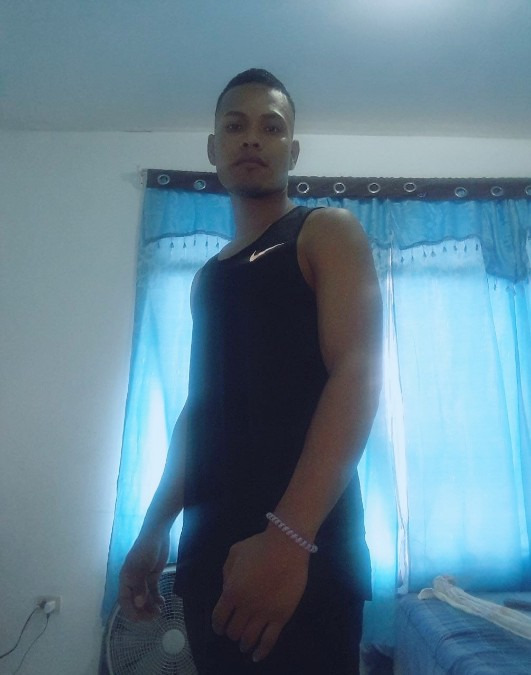 Patrick V Dawnston, 24, Heredia, Costa Rica