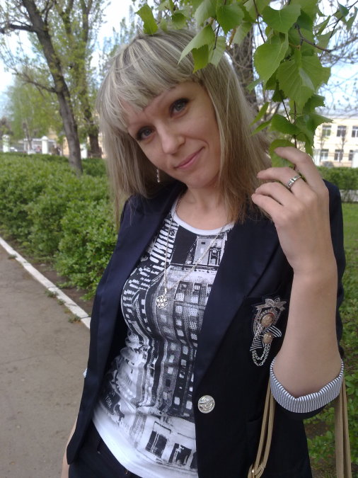 Светочка Землянская, 46, 