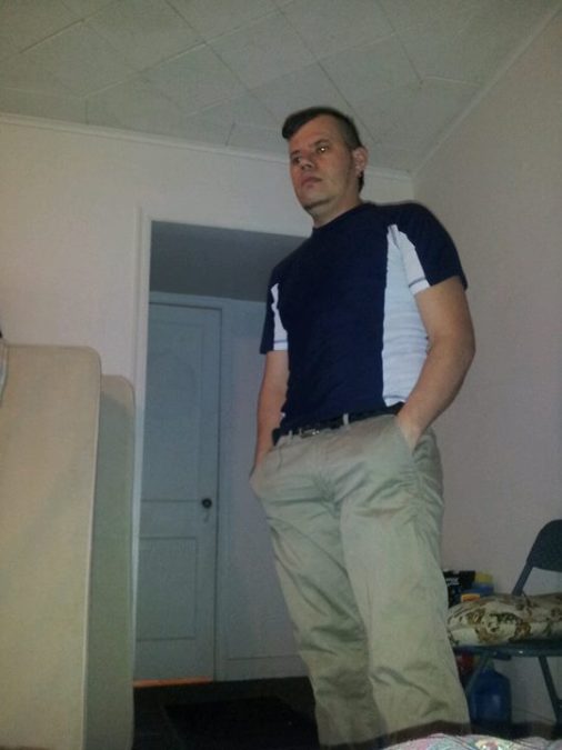 jonny leyva, 41, Iowa City, United States