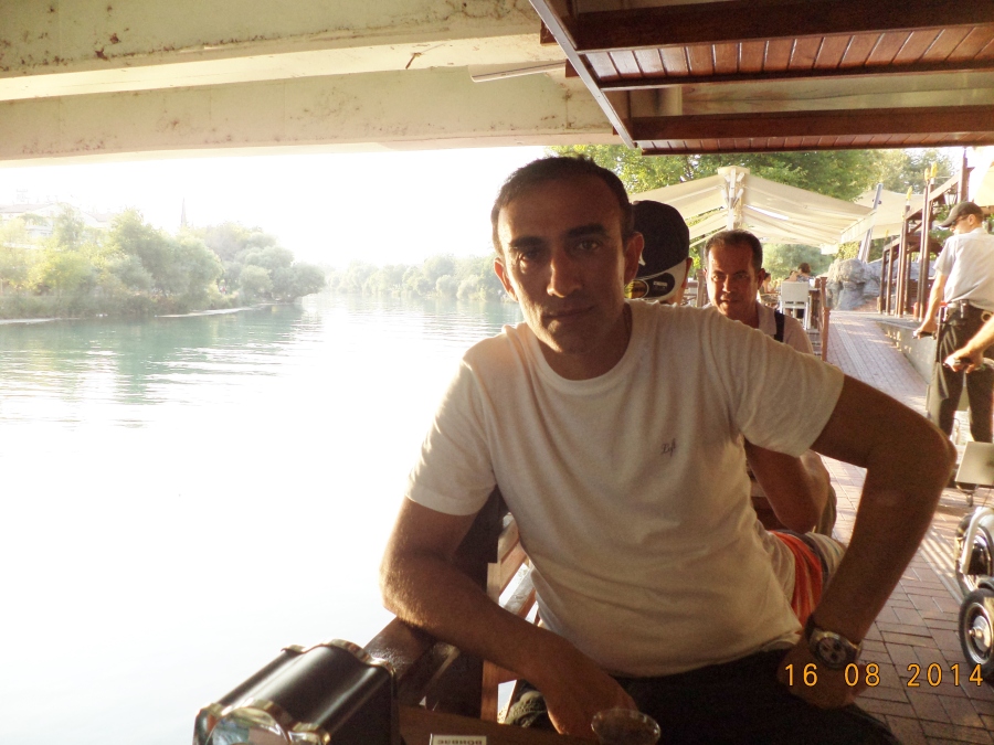 hasan, 51, Istanbul, Turkey