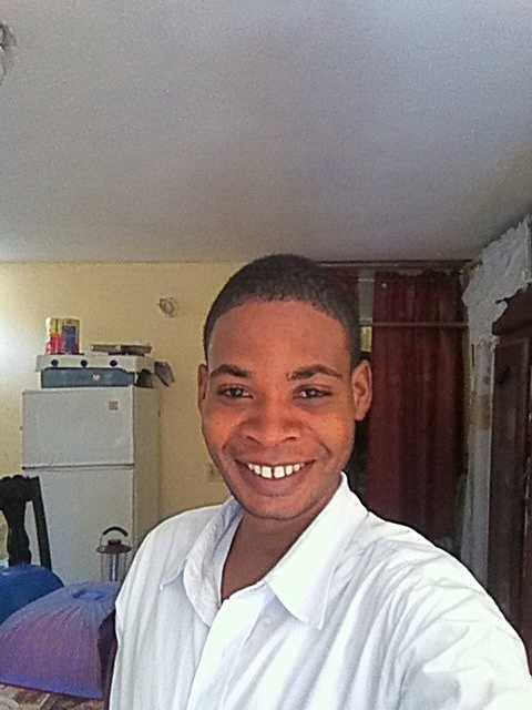 Ed, 37, Port-au-Prince, Haiti