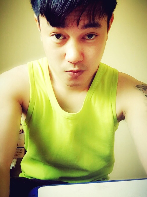 Kriss, 40, Manila, Philippines