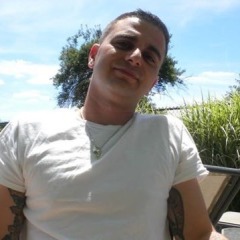 Francis , 43, Pittsburgh, United States