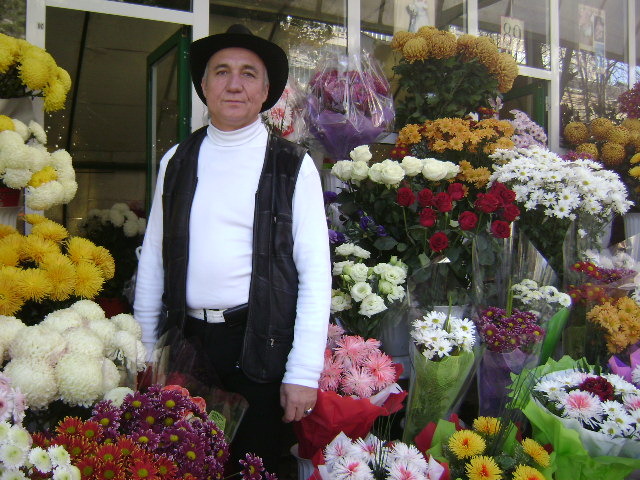 Dmitrii, 68, Kishinev, Moldova