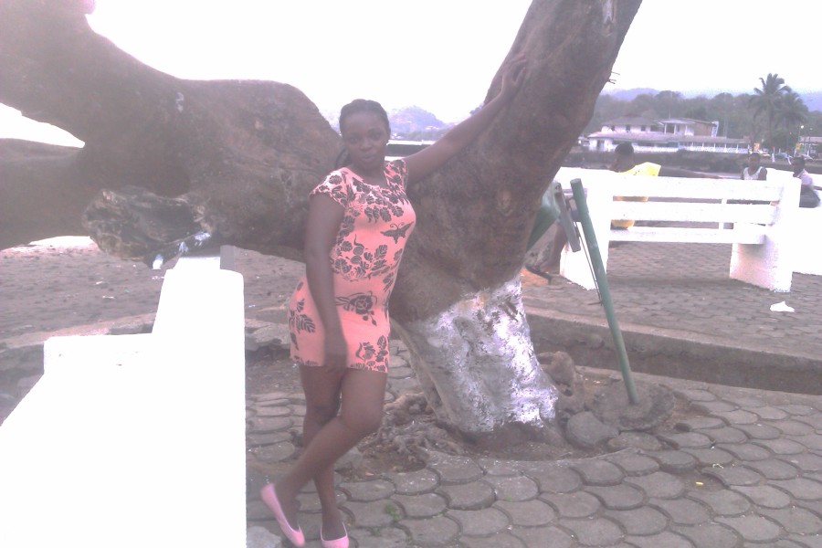 carine, 41, Douala, Cameroon