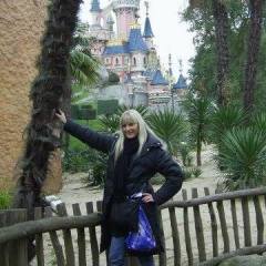 Florence, 40, Geneva, Switzerland