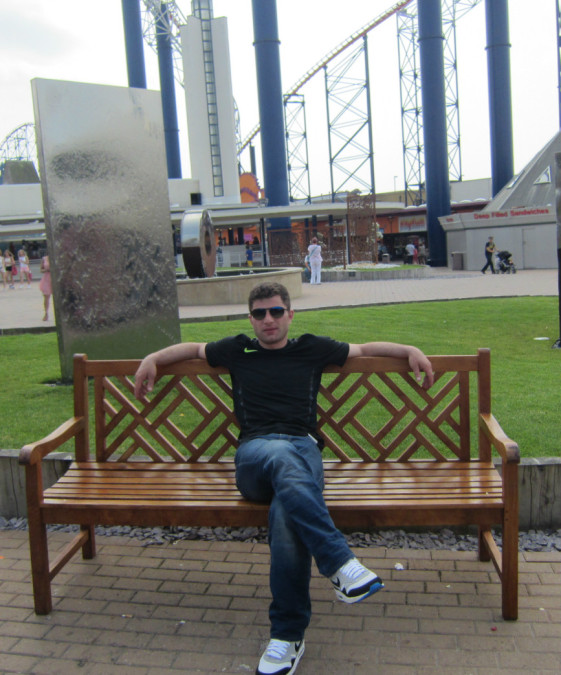 giorgi, 37, Manchester, United States