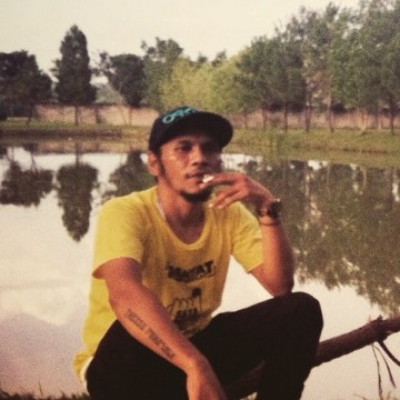 Alves Fonataba, 48, Jakarta, Indonesia