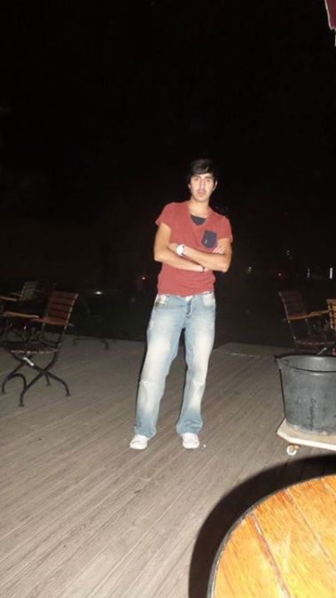 ALi Şahin, 34, Istanbul, Turkey