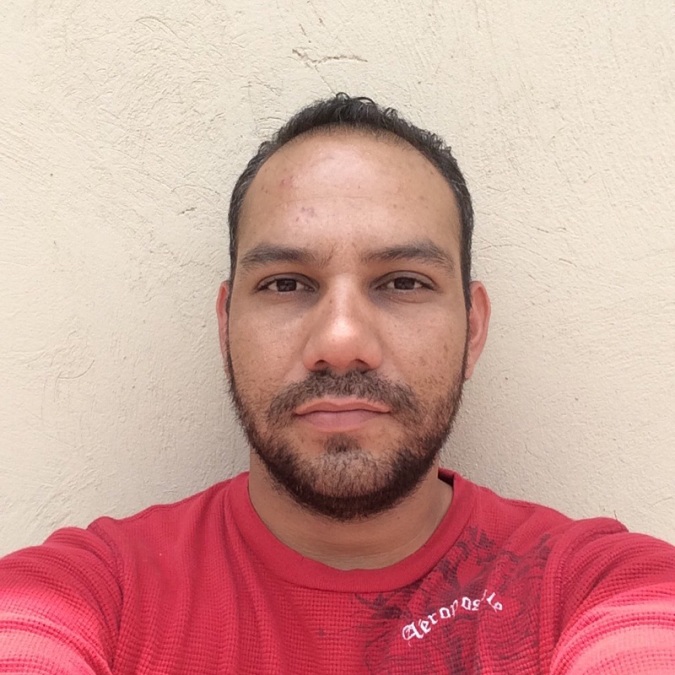 Adler, 41, Guadalajara, Mexico
