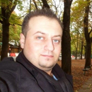 Waleed Alomari, 37, Abu Dhabi, United Arab Emirates