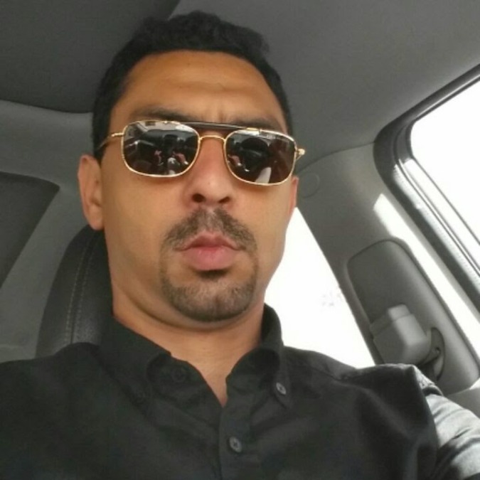 aresto, 40, Cairo, Egypt