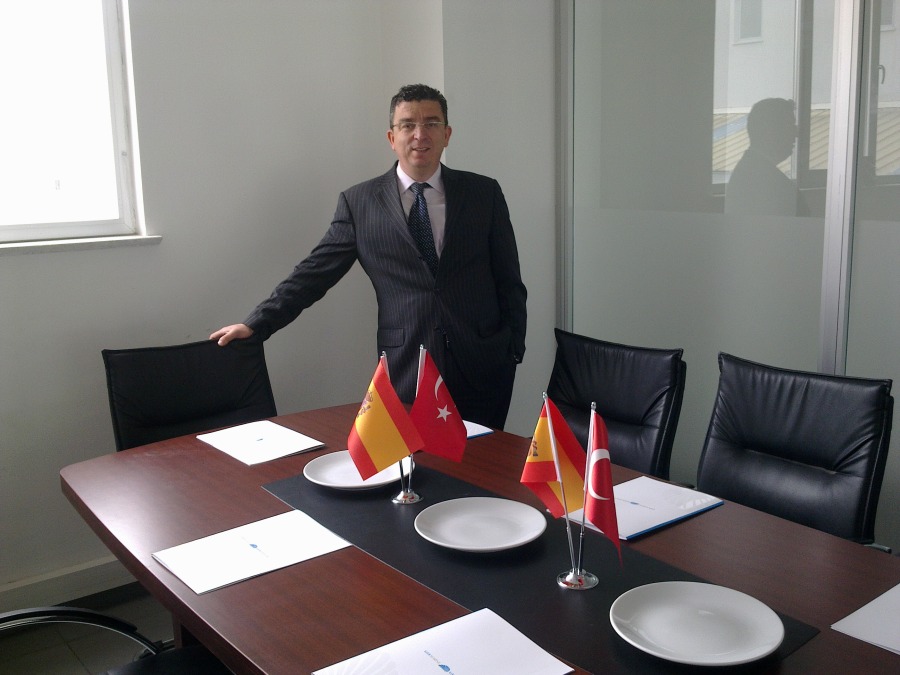 Hakan Çetin, 56, Bursa, Turkey