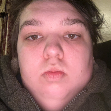 Makaila Russon, 21, Sault Sainte Marie, Canada