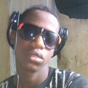 alhagie, 29, Basse-Santa-Su, Gambia