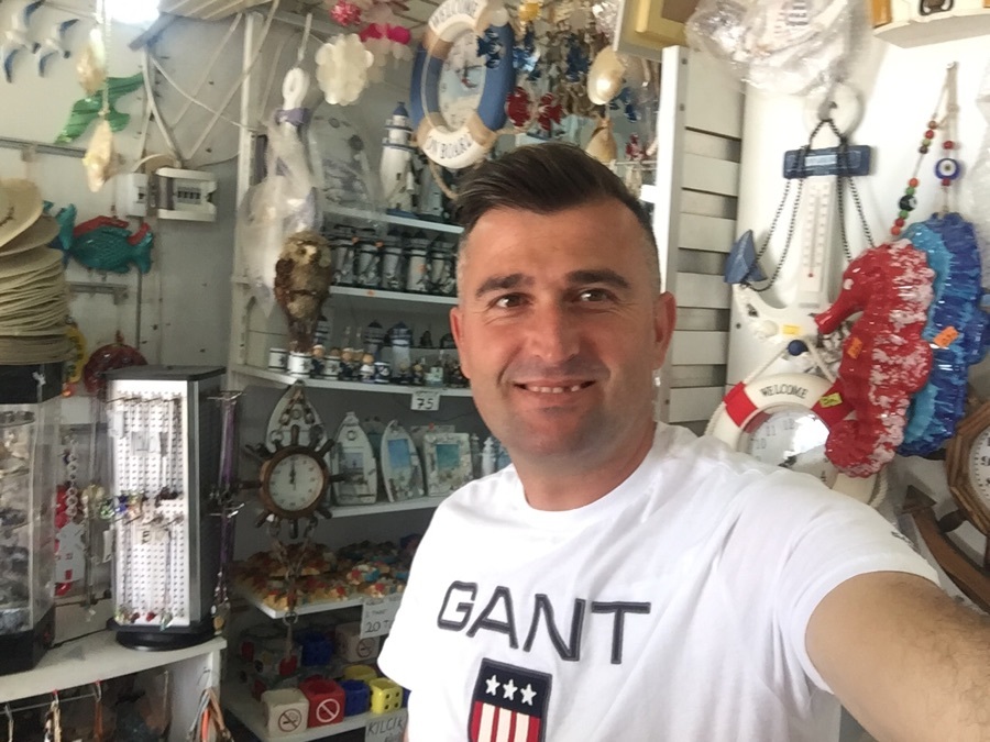 Ibrahim Çakmak, 45, Ayvalik, Turkey