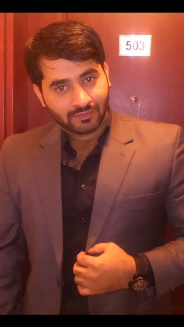 Mian sharii, 37, Dubai, United Arab Emirates