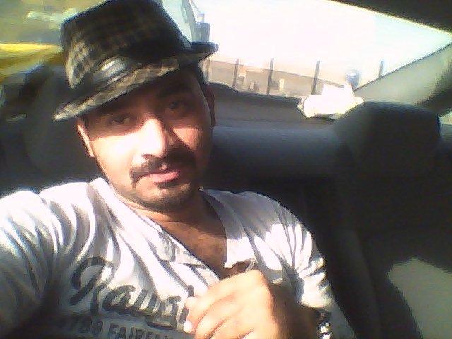 Mian sharii, 37, Dubai, United Arab Emirates