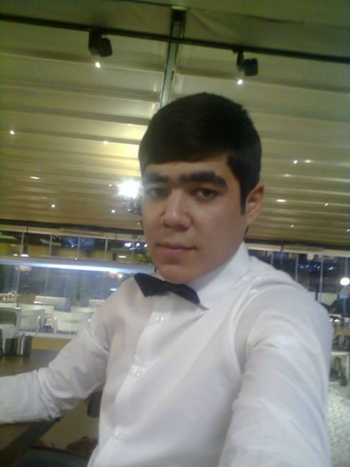 Bayram Piriyew, 30, Istanbul, Turkey