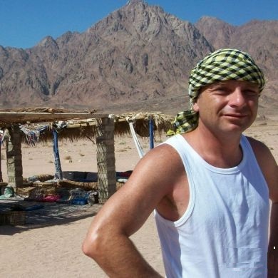 Waton, 58, Dearborn, United States