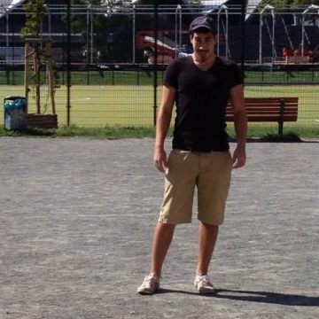 Atakan, 34, Izmir, Turkey