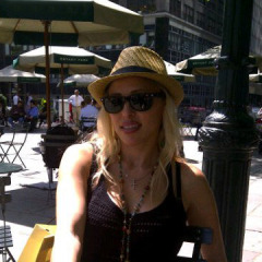 Dilara Sevcan, 33, Izmir, Turkey