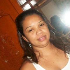 juli, 41, Maurice, United States