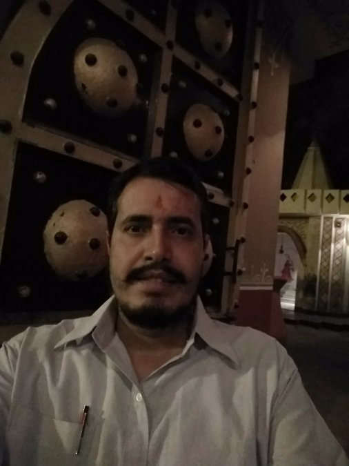 AFTAB, 43, New Delhi, India