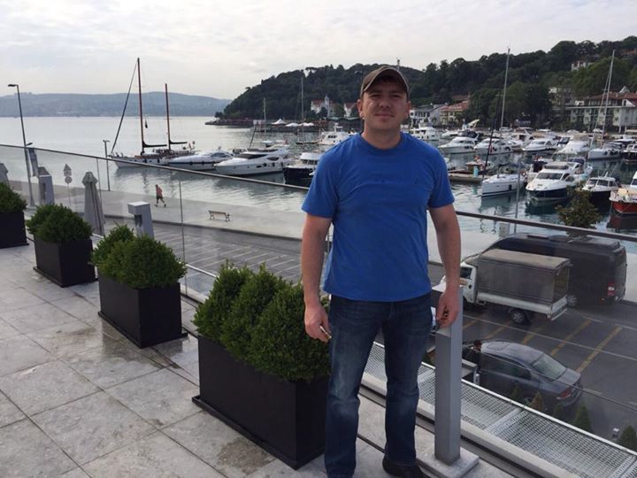 Caner, 38, Istanbul, Turkey