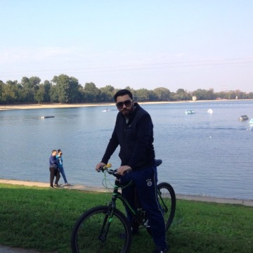 Ali Günel, 40, Antalya, Turkey