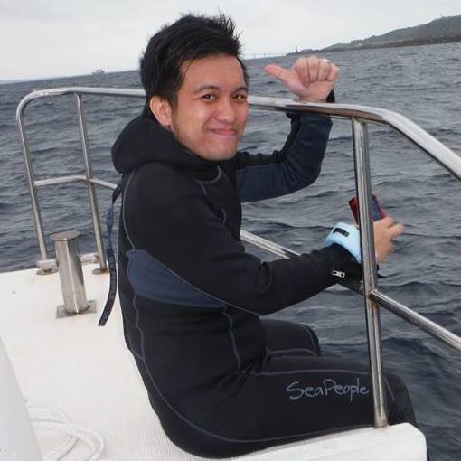 Lewis, 42, Macau, Macau