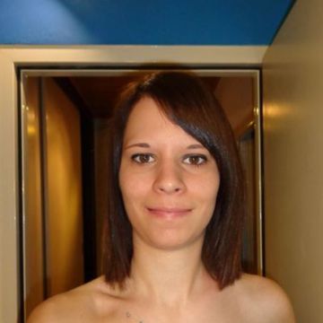 Claudia, 35, Vancouver, Canada