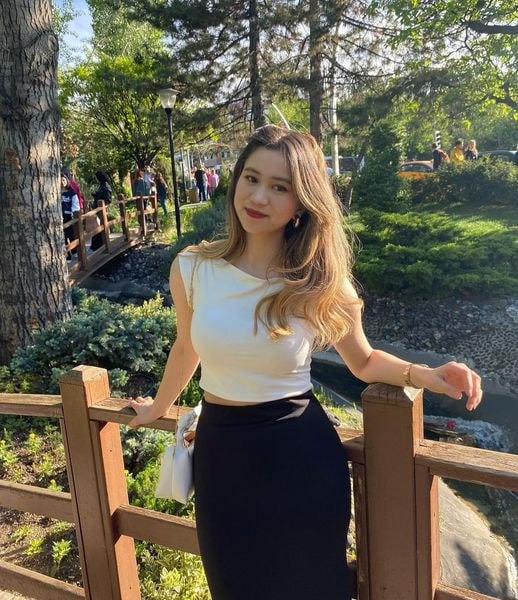 Emma, 29, Melbourne, Australia