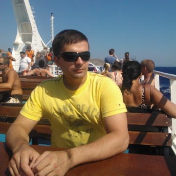 Roman, 40, Saint Petersburg, Russian Federation