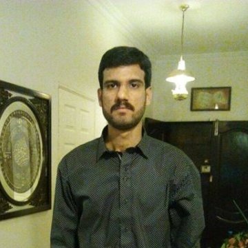 Harris, 37, Karachi, Pakistan