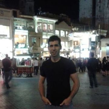 Reza Taha, 53, Istanbul, Turkey