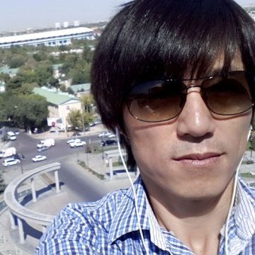 bruce lee, 46, Seoul, South Korea