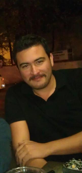 Deniz, 38, Istanbul, Turkey