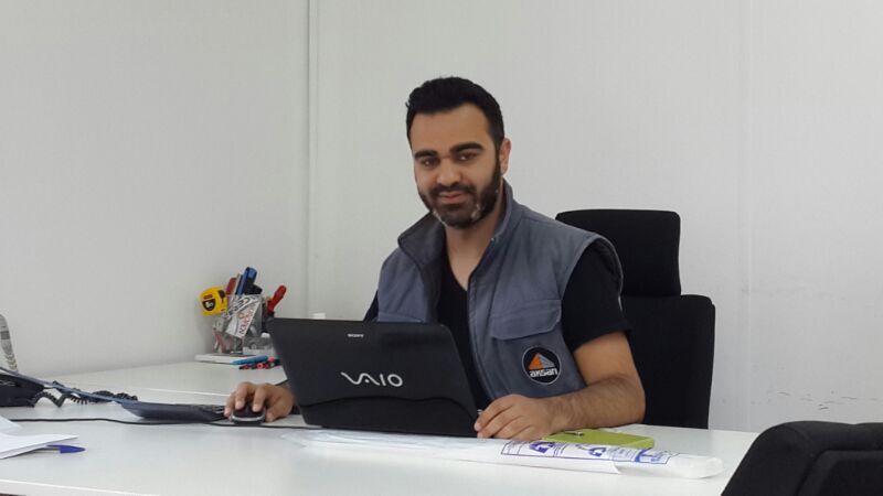 Huseyin Karabağ, 37, Izmir, Turkey