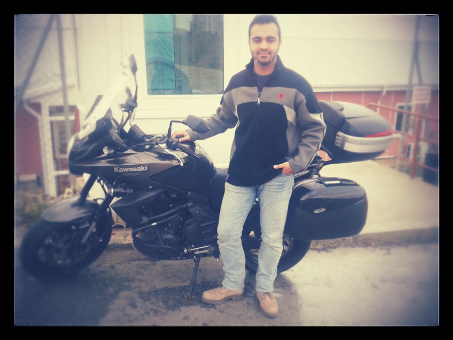 Huseyin Karabağ, 37, Izmir, Turkey