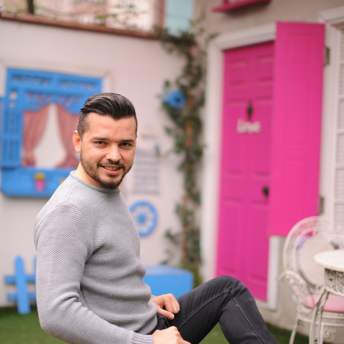 salih, 41, Istanbul, Turkey